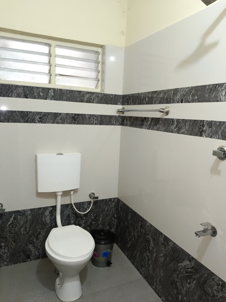 KUNNATH GIRLS HOSTEL(Brilliant supervised Hostel) – Girls PG in kottayam preview photo 1