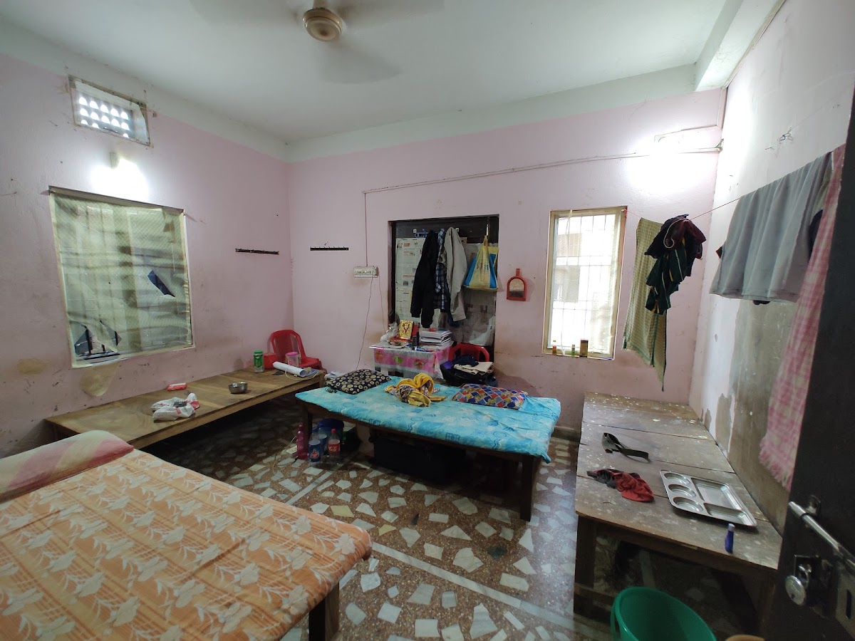 Silver Boy's Hostel preview 2