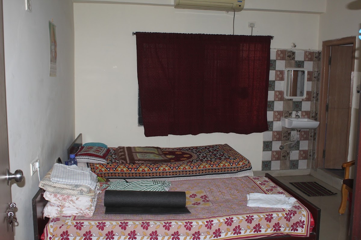 Sree padmajaa women's hostel and PG – Girls PG in Hyderabad preview photo 1
