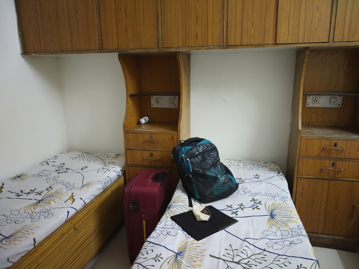Om Shanti Niwas Girls Hostel preview 1