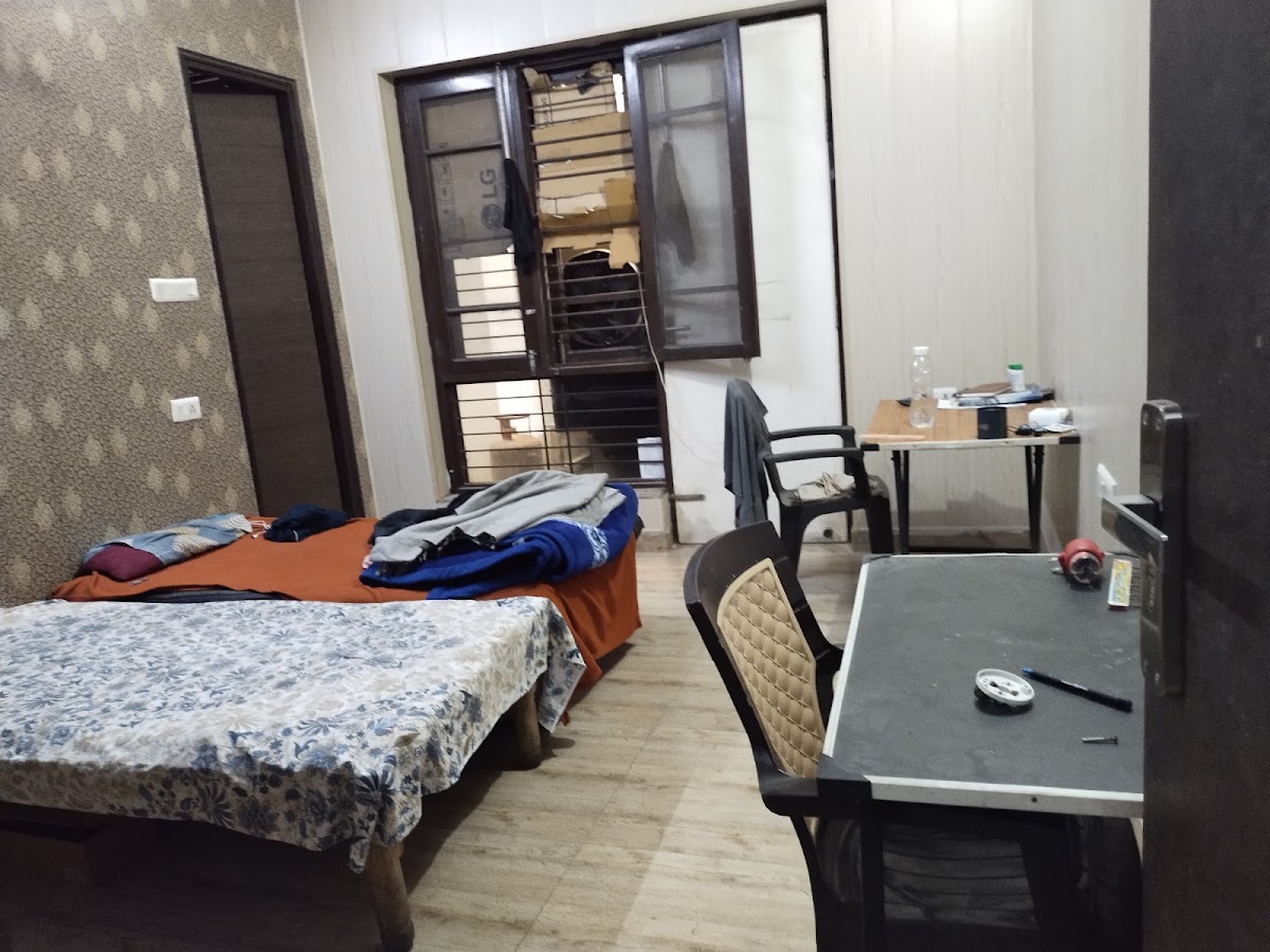 Vaishnavi Boys PG and Hostels – Boys PG in Lucknow photo 1