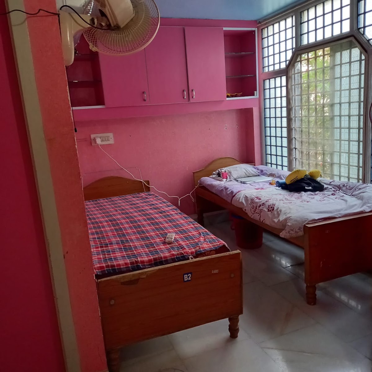 Sri Maha Ladies Hostel preview 1