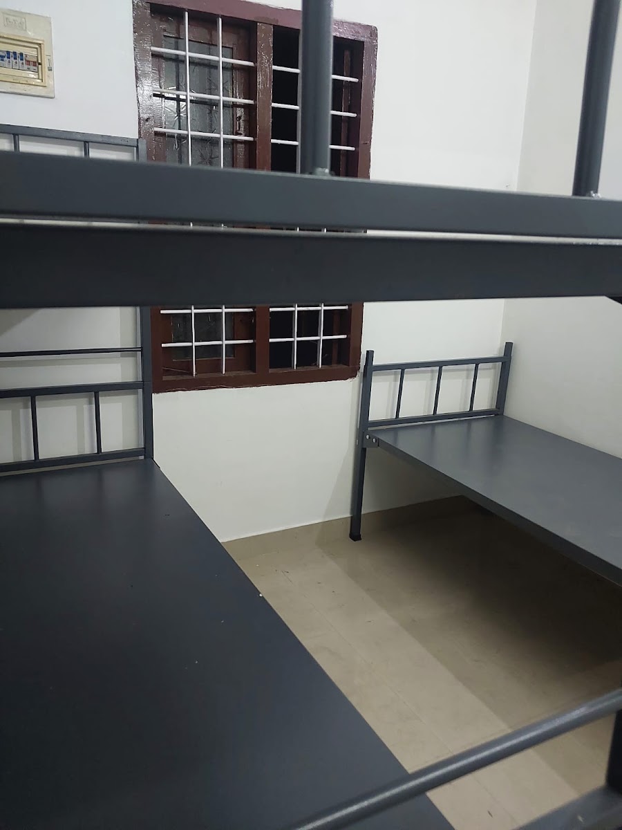 Best Hostel and PG for ladies- Thoppumpady,kochi – Girls PG in Kochi preview photo 2