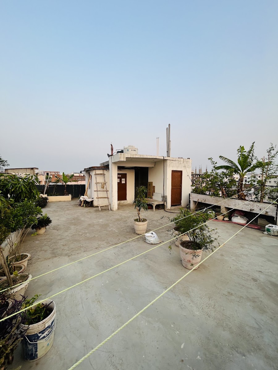 Sarang Boys & Girls Hostel