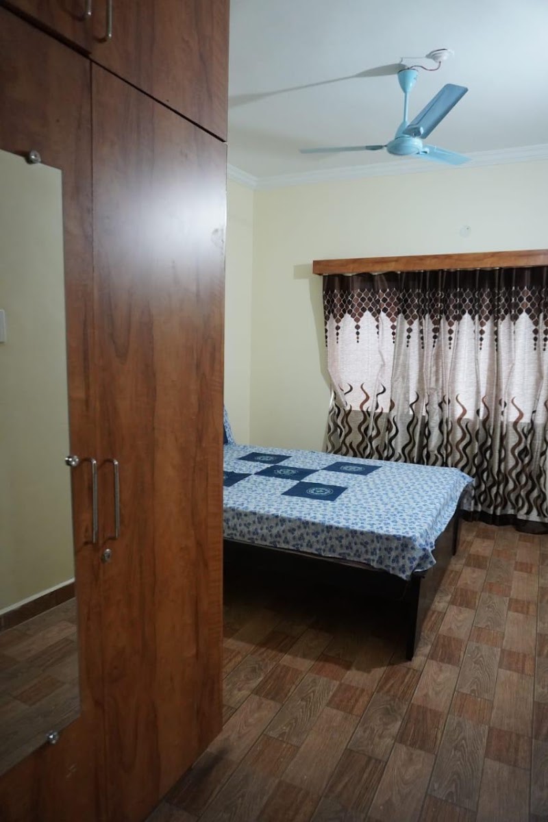 Cherry Ladies PG/Hostel – Girls PG in Vijayawada preview photo 2
