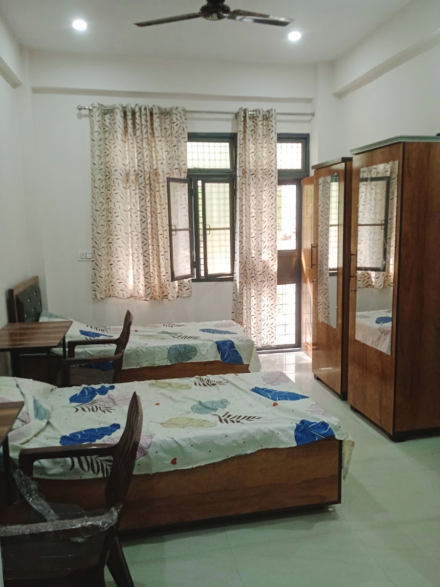 Manu Premium Girls PG/Hostel – Girls PG in Prayagraj preview photo 1