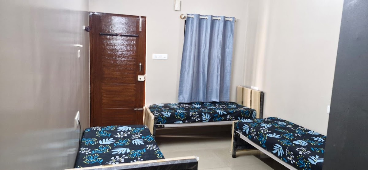 Lakshmi Grand Paying Guest For Ladies – Girls PG in Bengaluru preview photo 1