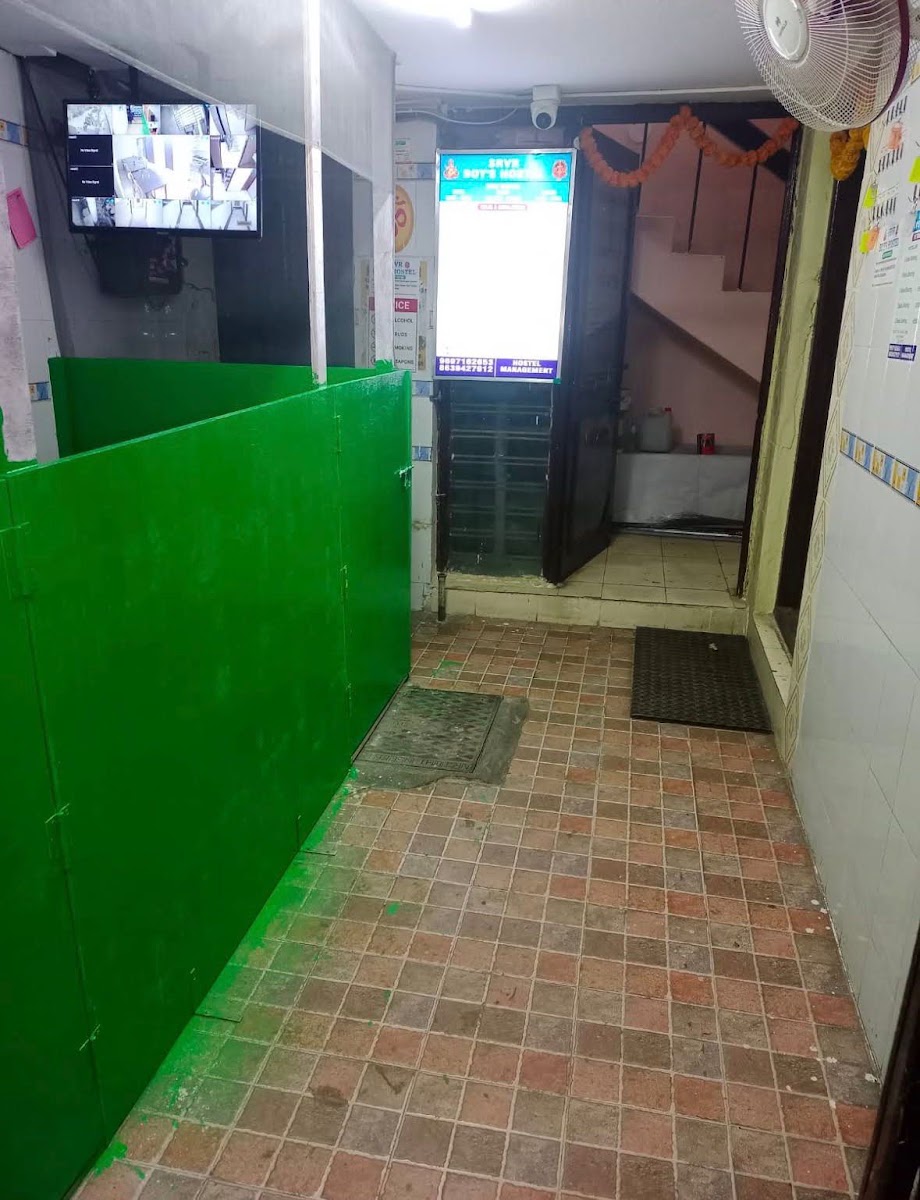SRVR BOYS HOSTEL preview 2