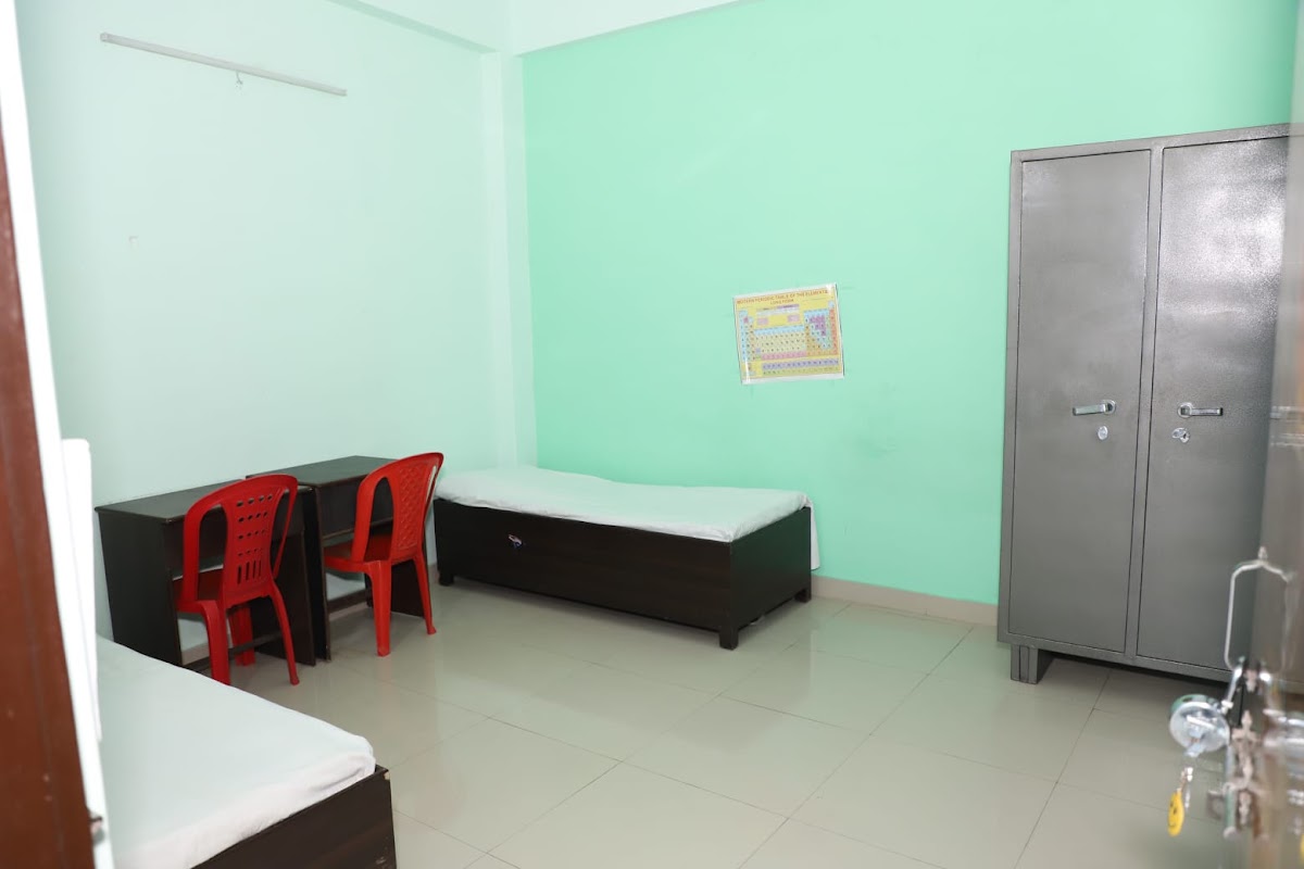 Om Kasturi Girls Hostel – Girls PG in Kanpur preview photo 2