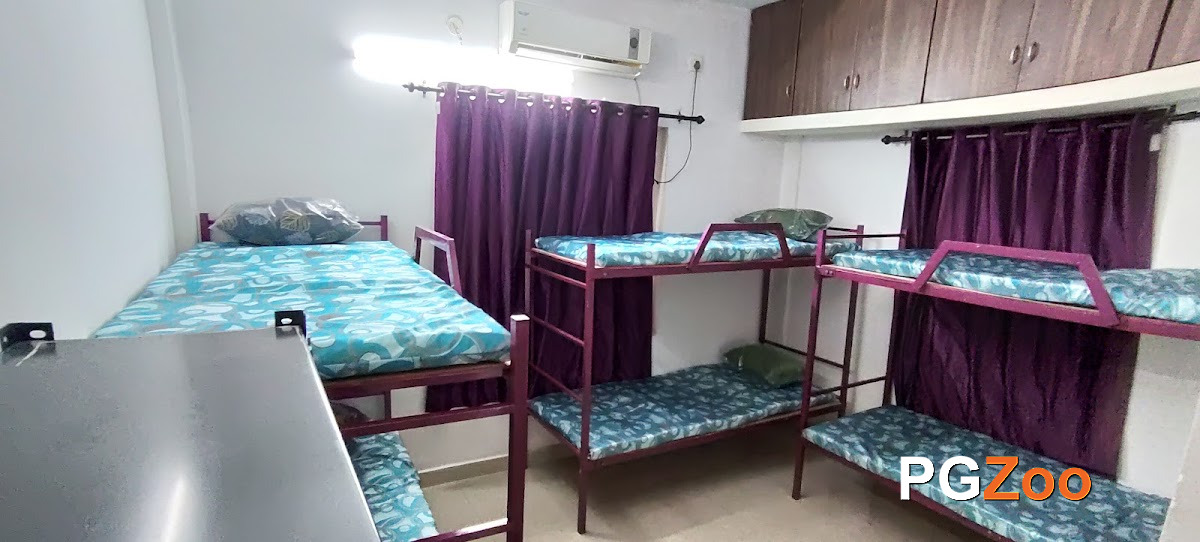 Queen Bee PG Accomodation for Ladies – Co-ed in Kochi preview photo 1