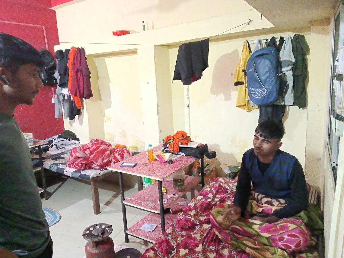 City Boy's Hostel