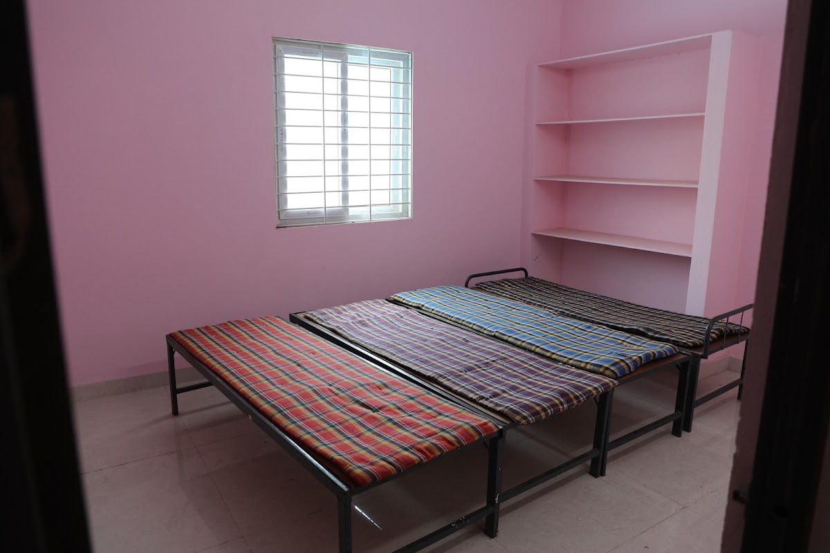 Vidyadhari Girls & working women's hostel – Girls PG in Warangal preview photo 1