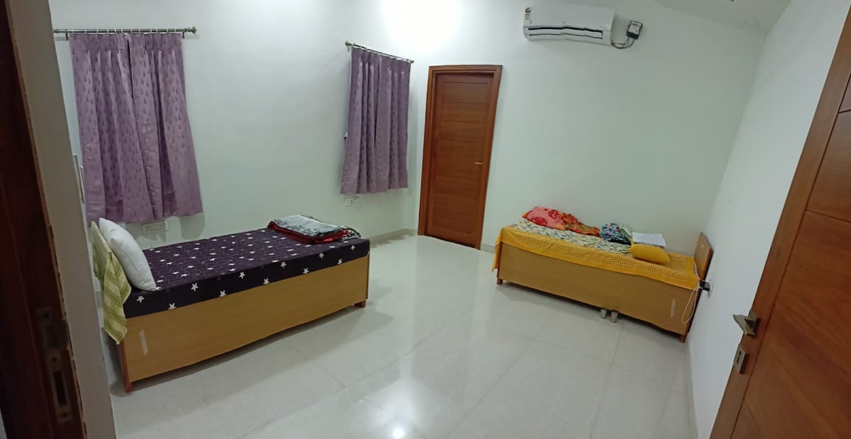 MMR LUXURIOUS GIRLS PG & Hostel KN COLLEGE PAOTA – Girls PG in Jodhpur preview photo 1