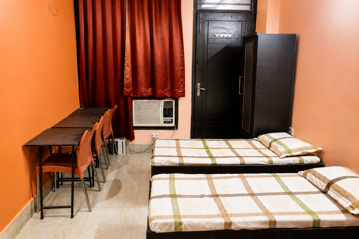 Girls PG in Kamla Nagar | Girls hostel in kamla nagar | Best PG in North Campus Delhi University | North Campus Girls PG