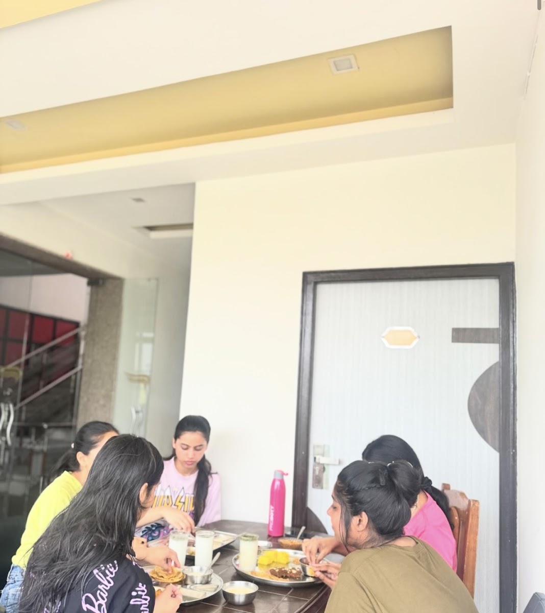 Shree Swastik Girls Hostel – Girls PG in Udaipur preview photo 2