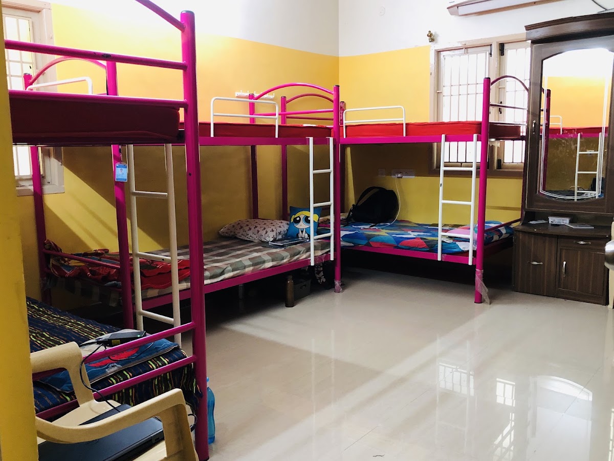 Phoenix Women's Hostel preview 2