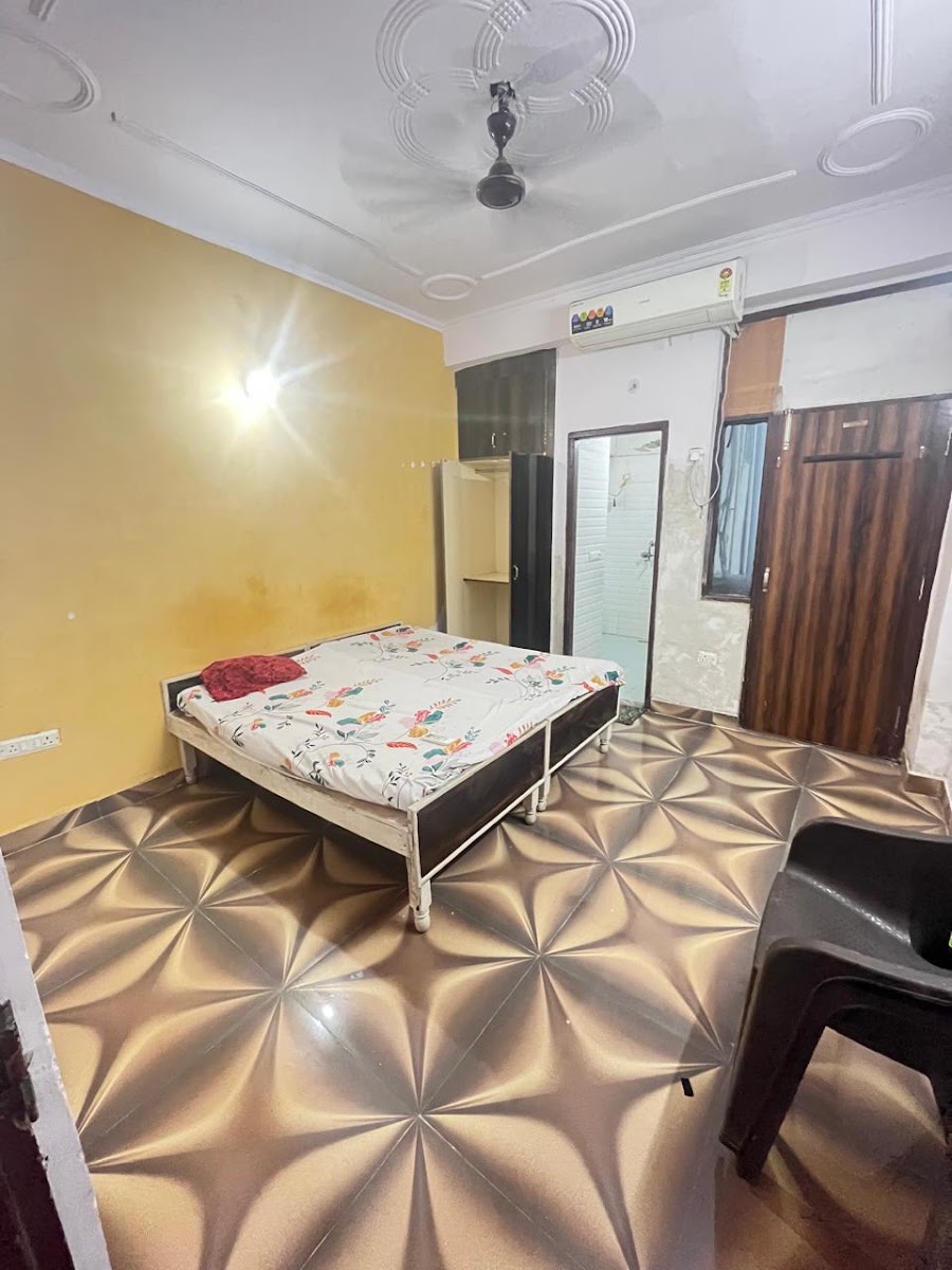 Sunder PG Girls/Boys – Co-ed in Noida preview photo 1