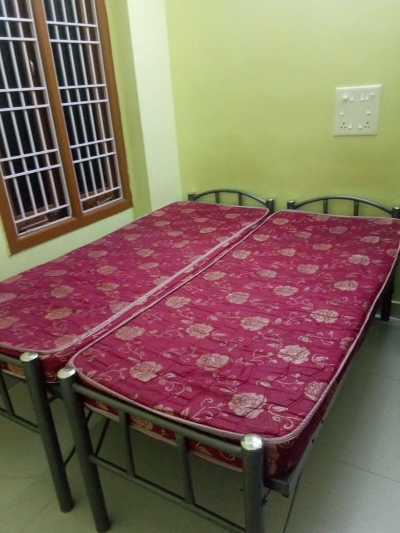 Sri padmavthi Luxury Ladies hostel (Lakshmis Main Branch) – Girls PG in Guntur preview photo 1