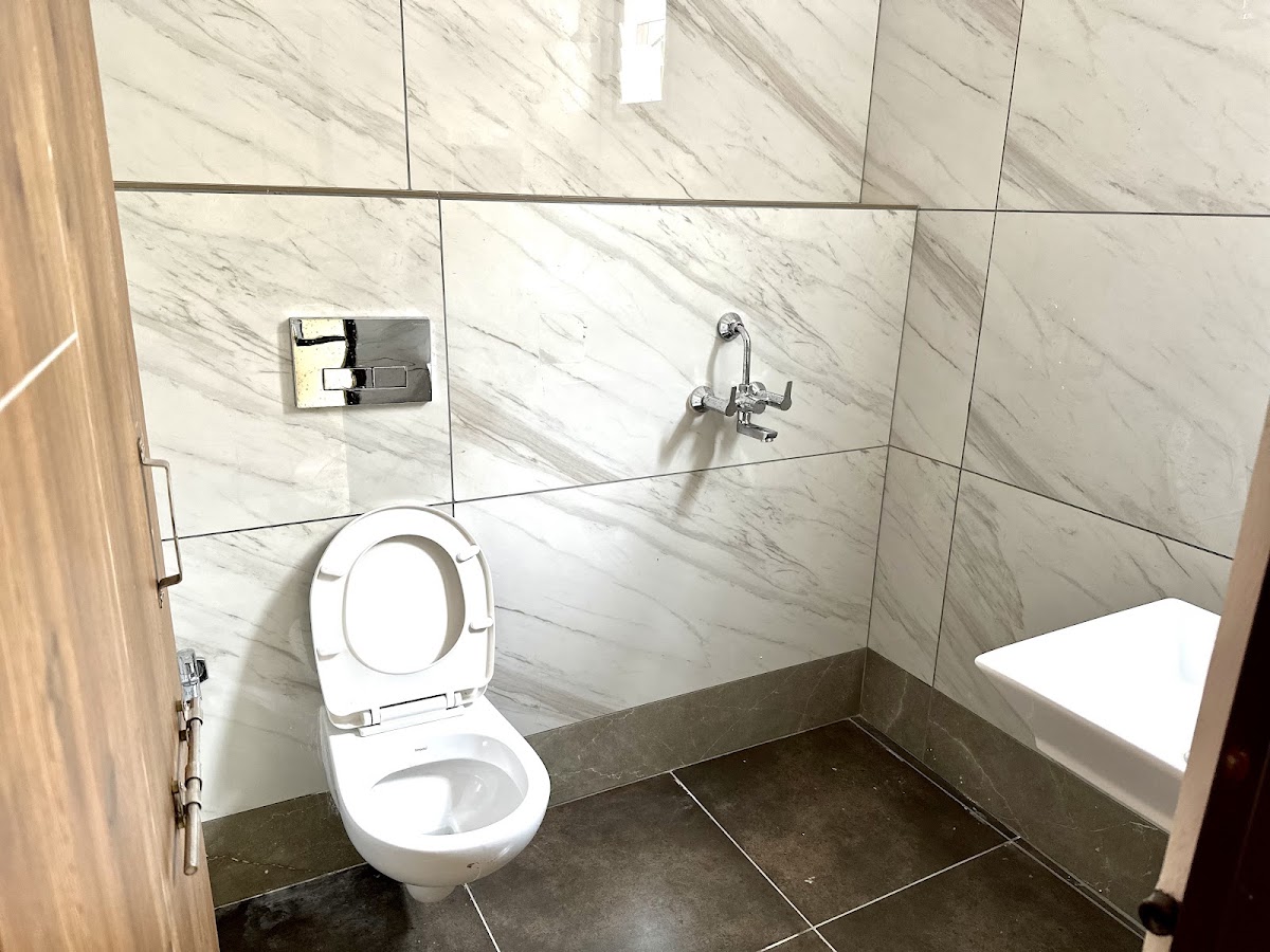 Clink Girls & Working Women Hostel-Girls Hostel in Bhopal – Girls PG in Bhopal preview photo 2