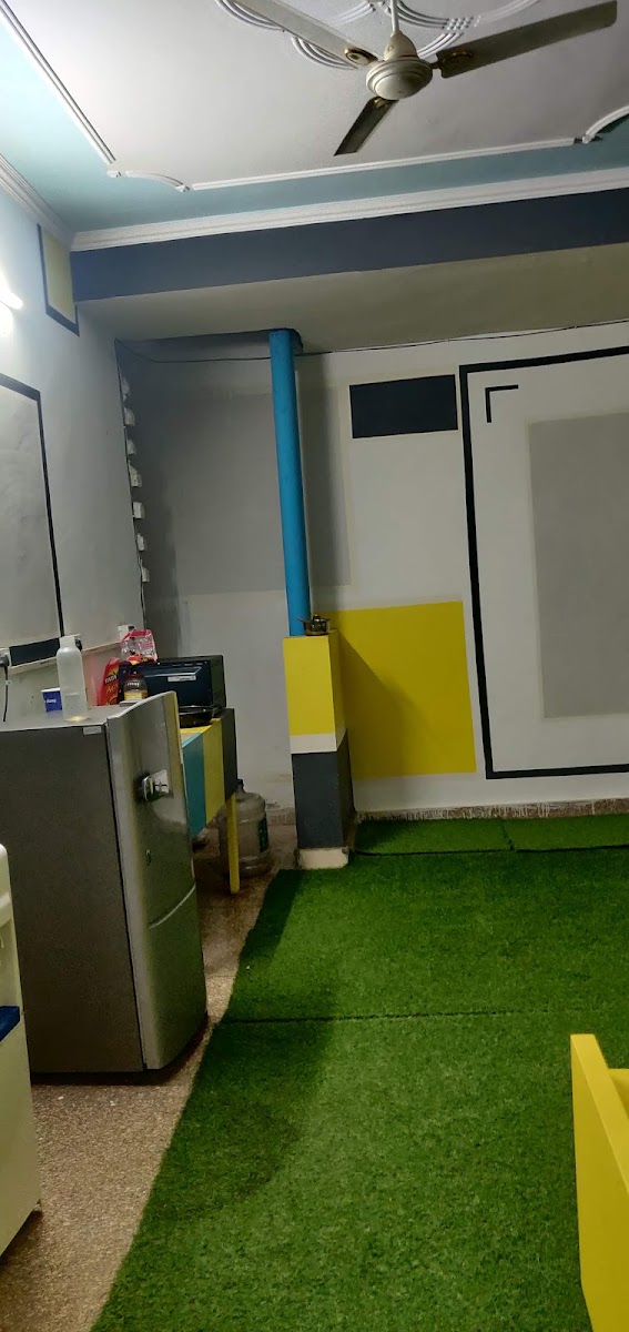 Zolo Bright PG in Sector 27 Noida | Coliving PG preview 1