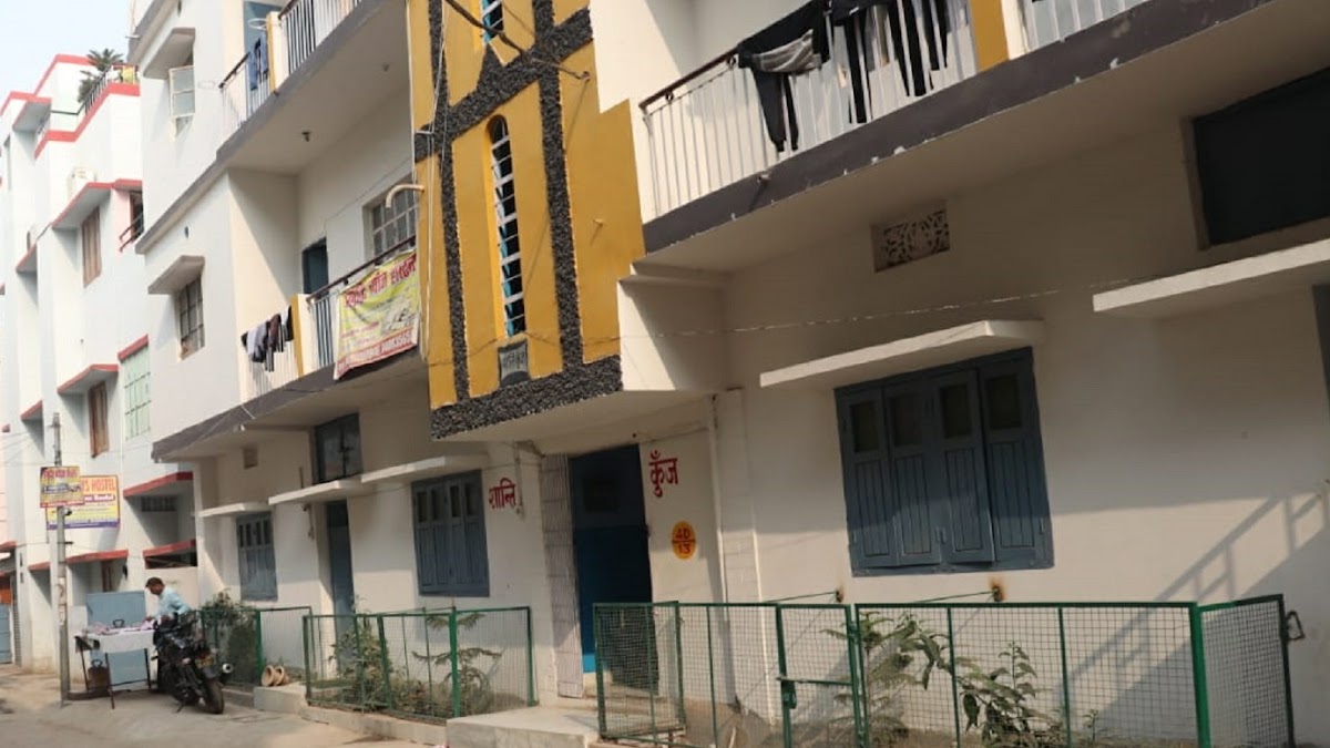 Samridhi Boy’s Hostel