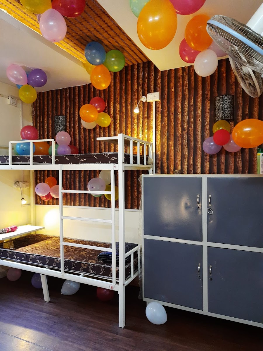 SUPREME GIRLS HOSTEL – Girls PG in Pune photo 1