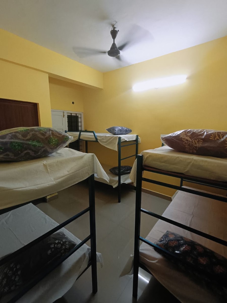 Femme Inn Ladies Hostel & PG – Girls PG in Kochi preview photo 1