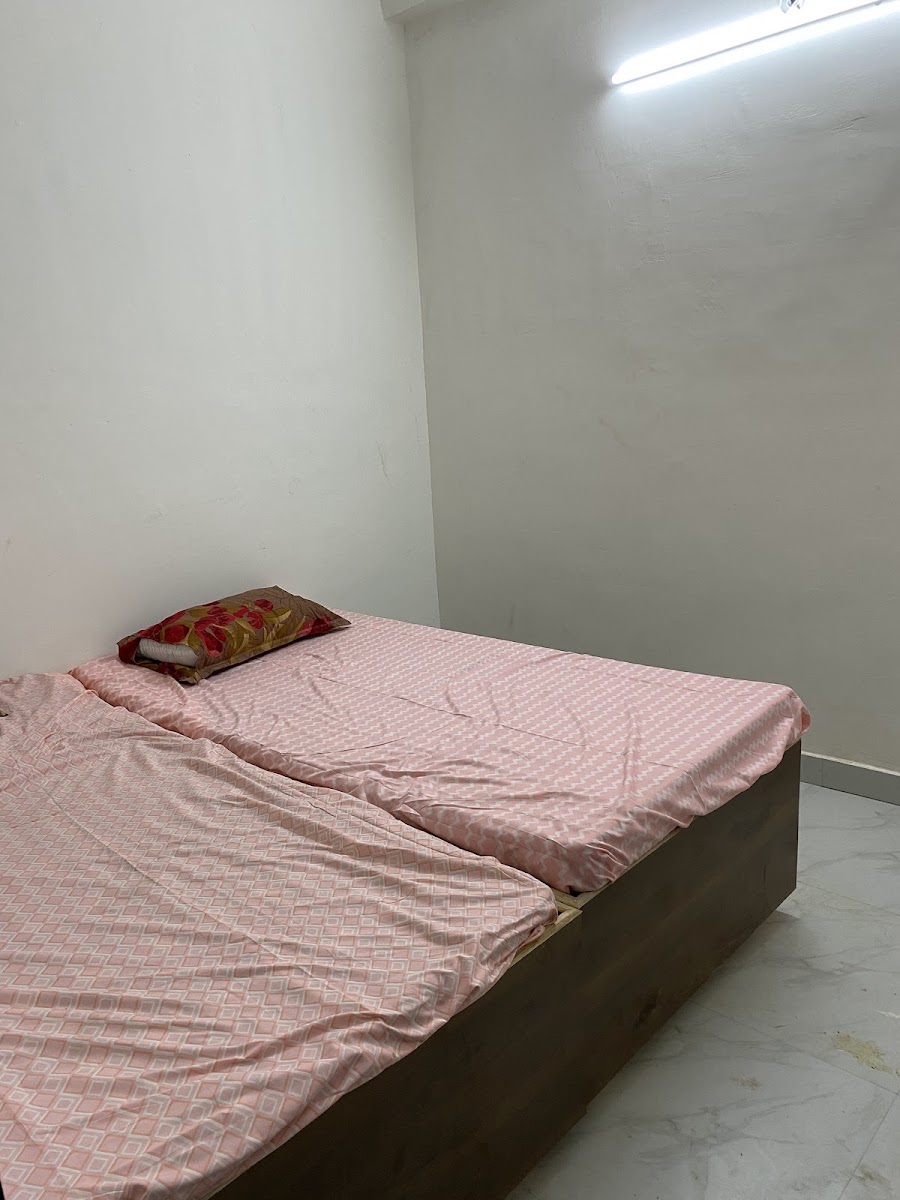Manya Girl’s PG – Girls PG in Agra preview photo 1