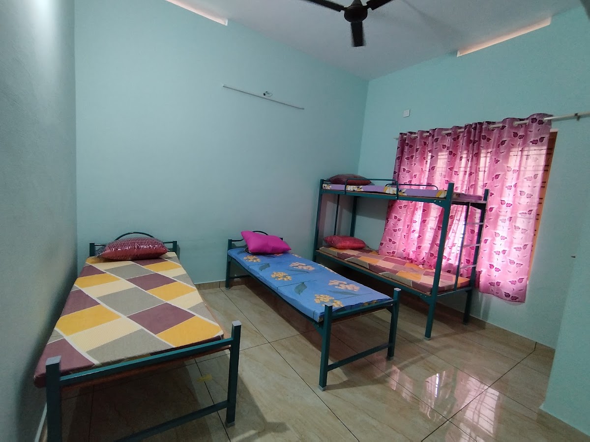 Pearl paying guest mens – Boys PG in Kochi preview photo 1