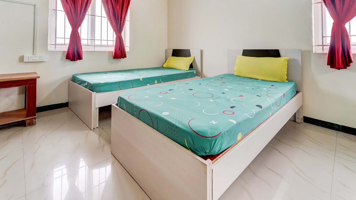 Zolo Troy - Gents PG in Kalapatti – Boys PG in Coimbatore preview photo 1