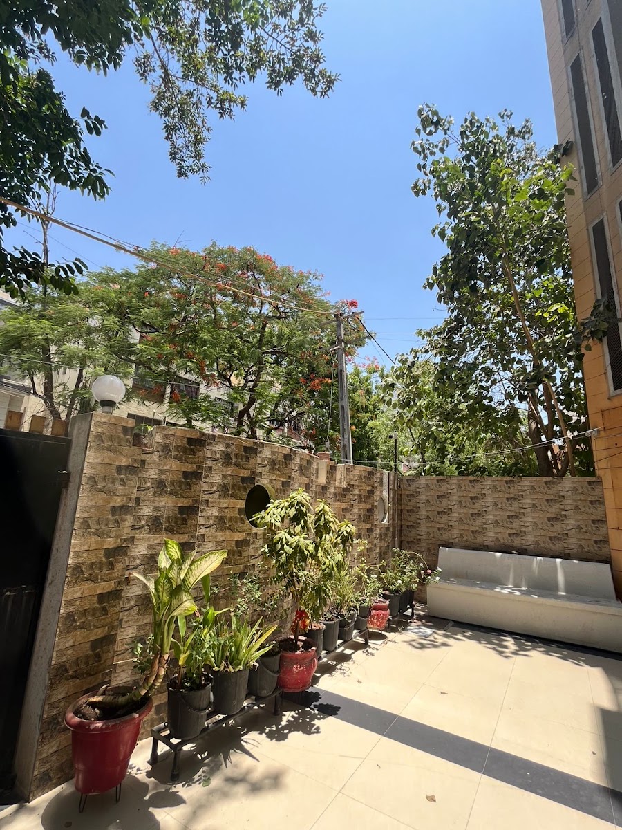 Atmiya Girls Hostel
