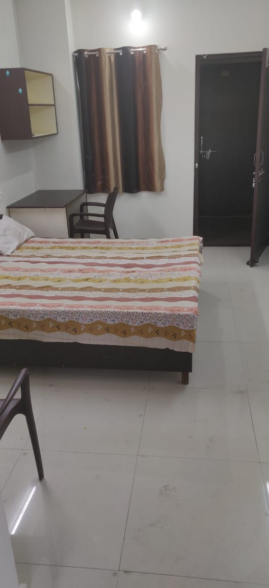 SS Residency (Premium boys Hostel in Kota) – Boys PG in Kota preview photo 2
