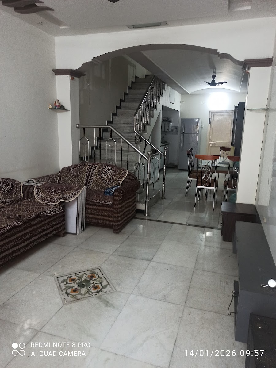 Star heven girl's PG – Girls PG in Rajkot preview photo 1
