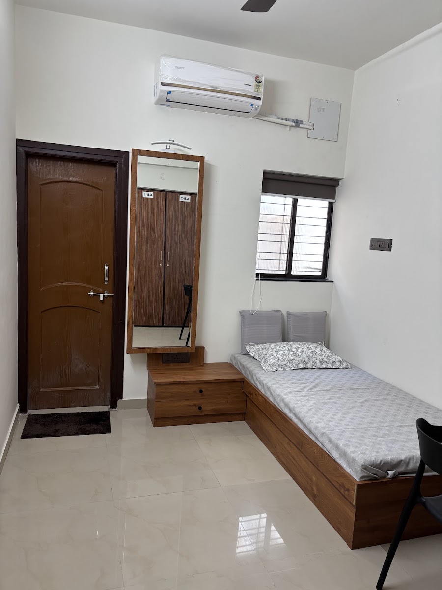 Sukoon PG for Girls – Girls PG in Rajkot preview photo 1