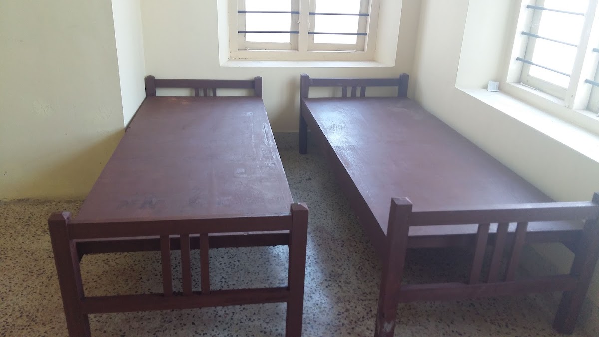 MIRACLE PAYING GUEST FOR BOYS Palayam,Ayurveda college,thampanoor(single rooms available) – Boys PG in Thiruvananthapuram preview photo 2