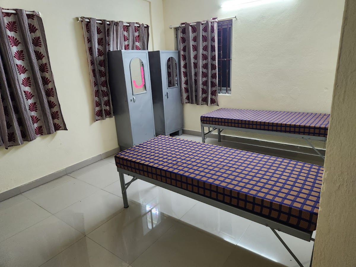Amrutha PG Hostel for Ladies & Gents – Co-ed in Guntur preview photo 2