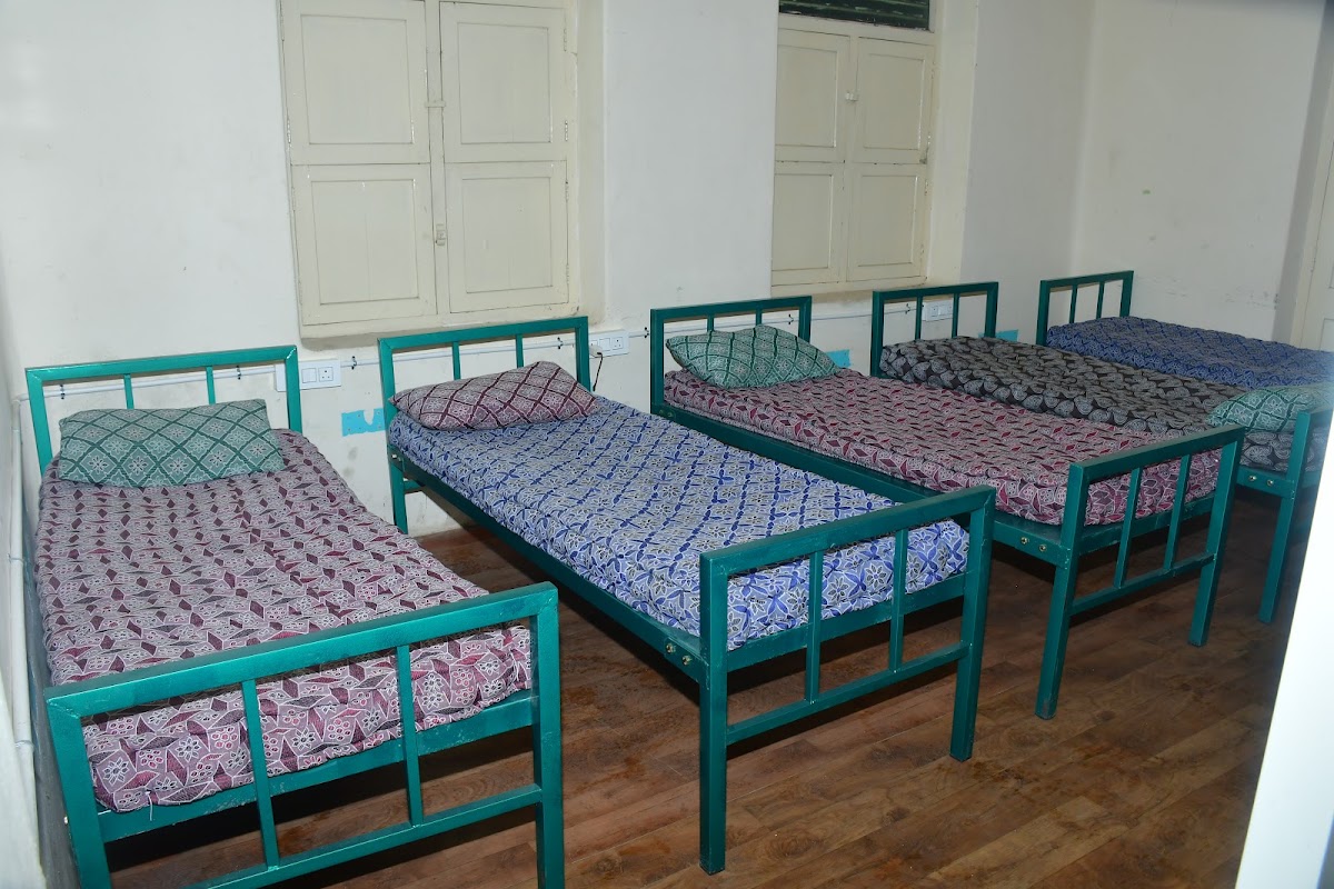LOKESH BOYS HOSTEL – Boys PG in Tirupati preview photo 1