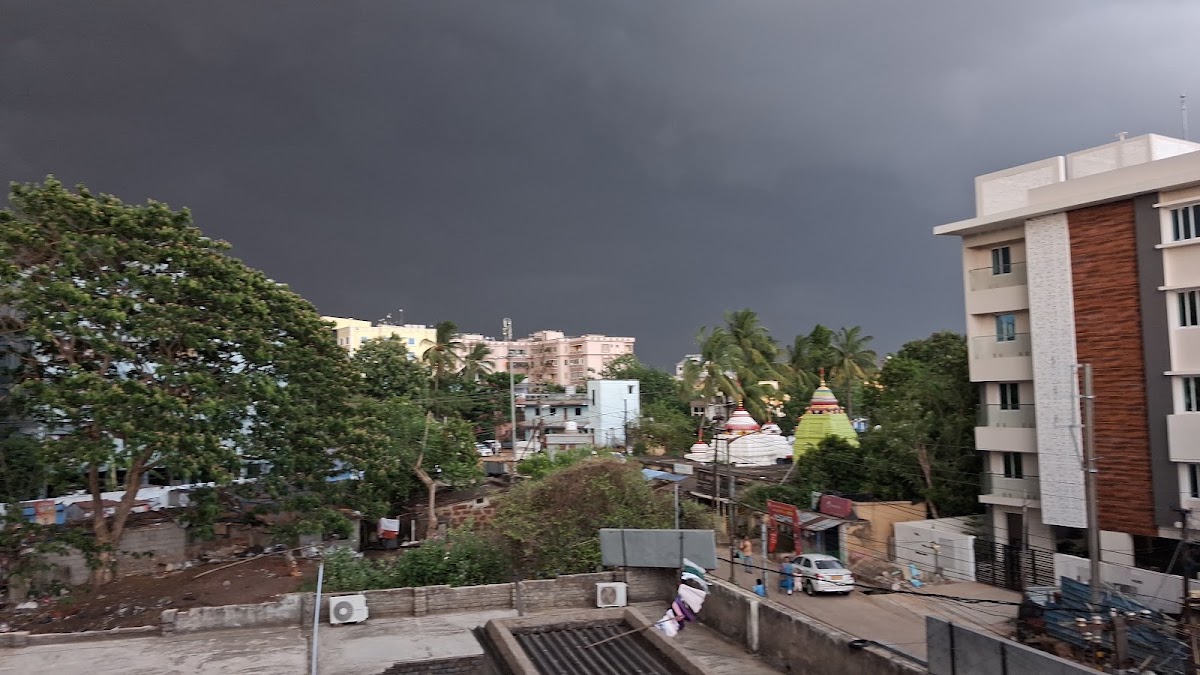 Iraj ladies hostel