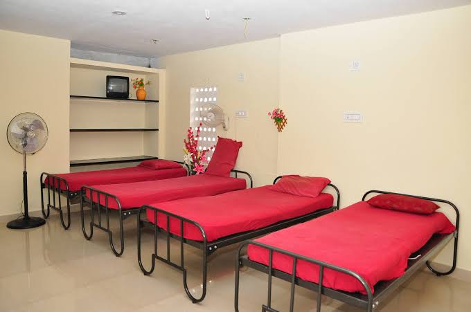 CITY HOSTEL preview 2