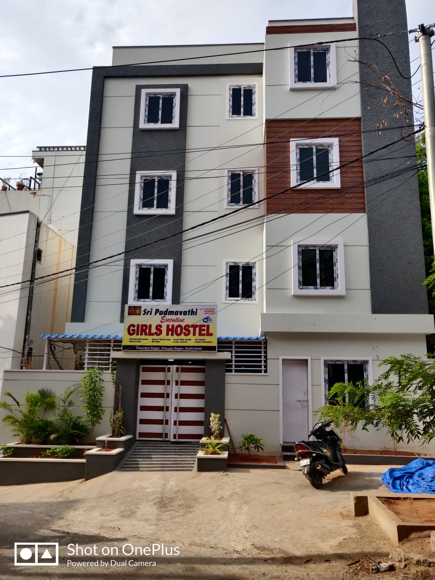 Sri Padmavati executive Girls Hostel – Girls PG in Hyderabad photo 1