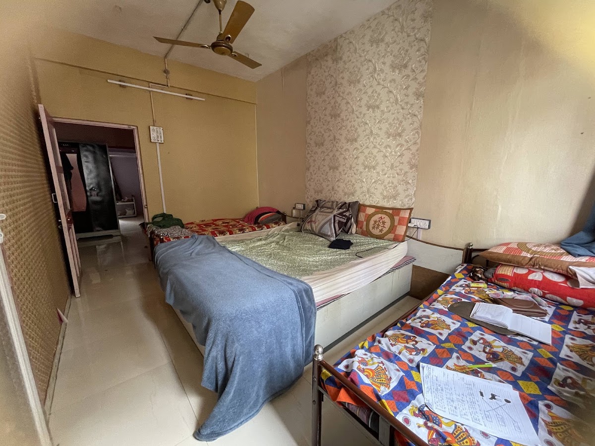 Madhurika Girl's PG – Girls PG in Surat preview photo 1