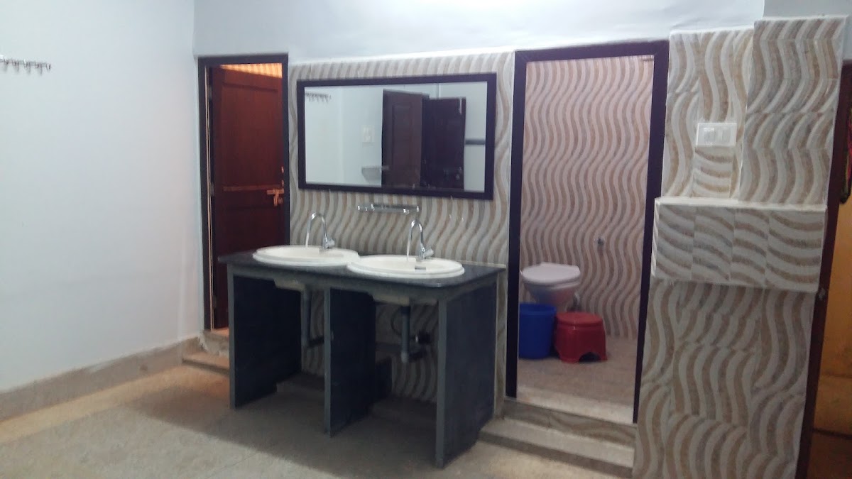 SHIV SHAKTI GIRLS HOSTEL Civil Line Jabalpur – Girls PG in Jabalpur preview photo 2