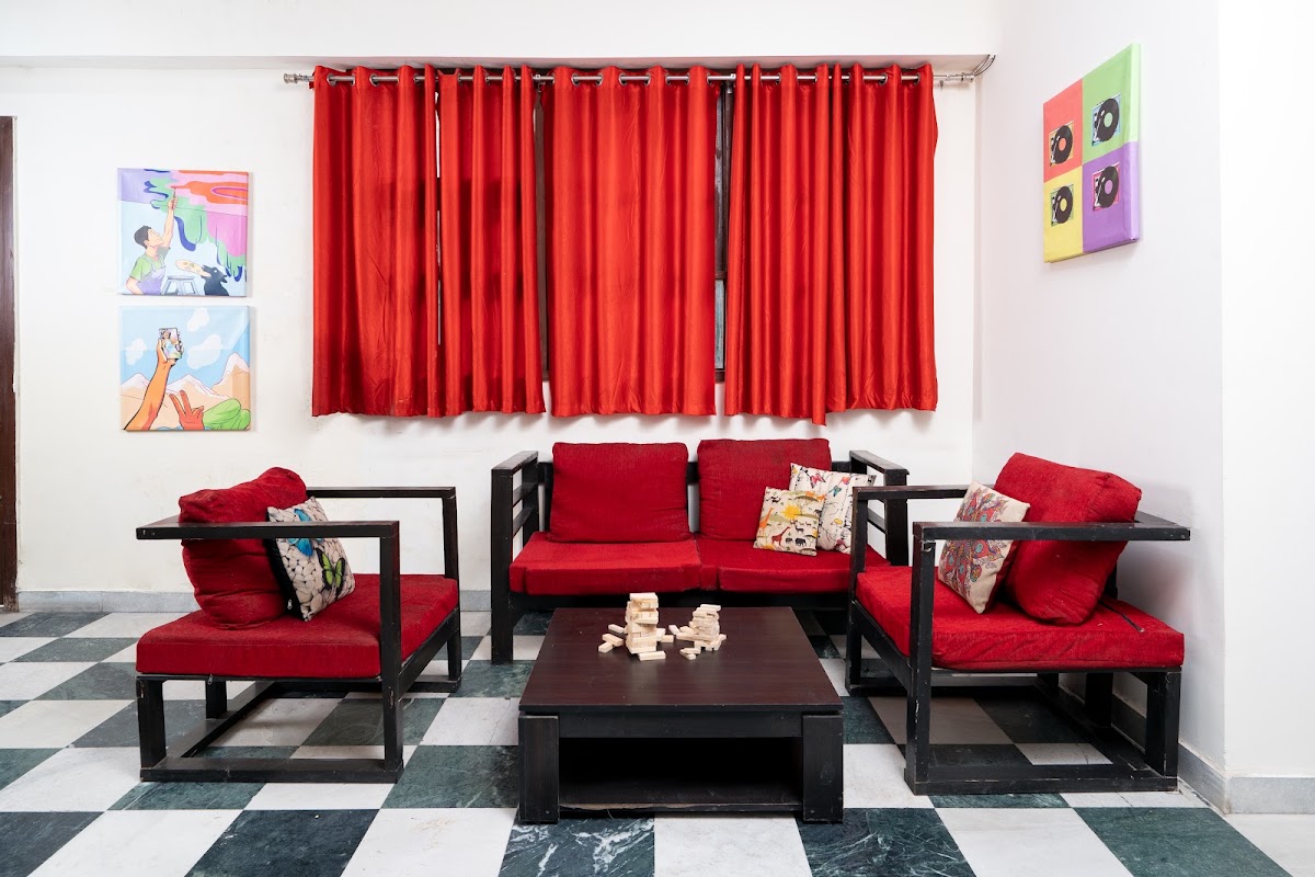 Your space Girls Hostel - Fort Mumbai – Girls PG in Mumbai preview photo 2