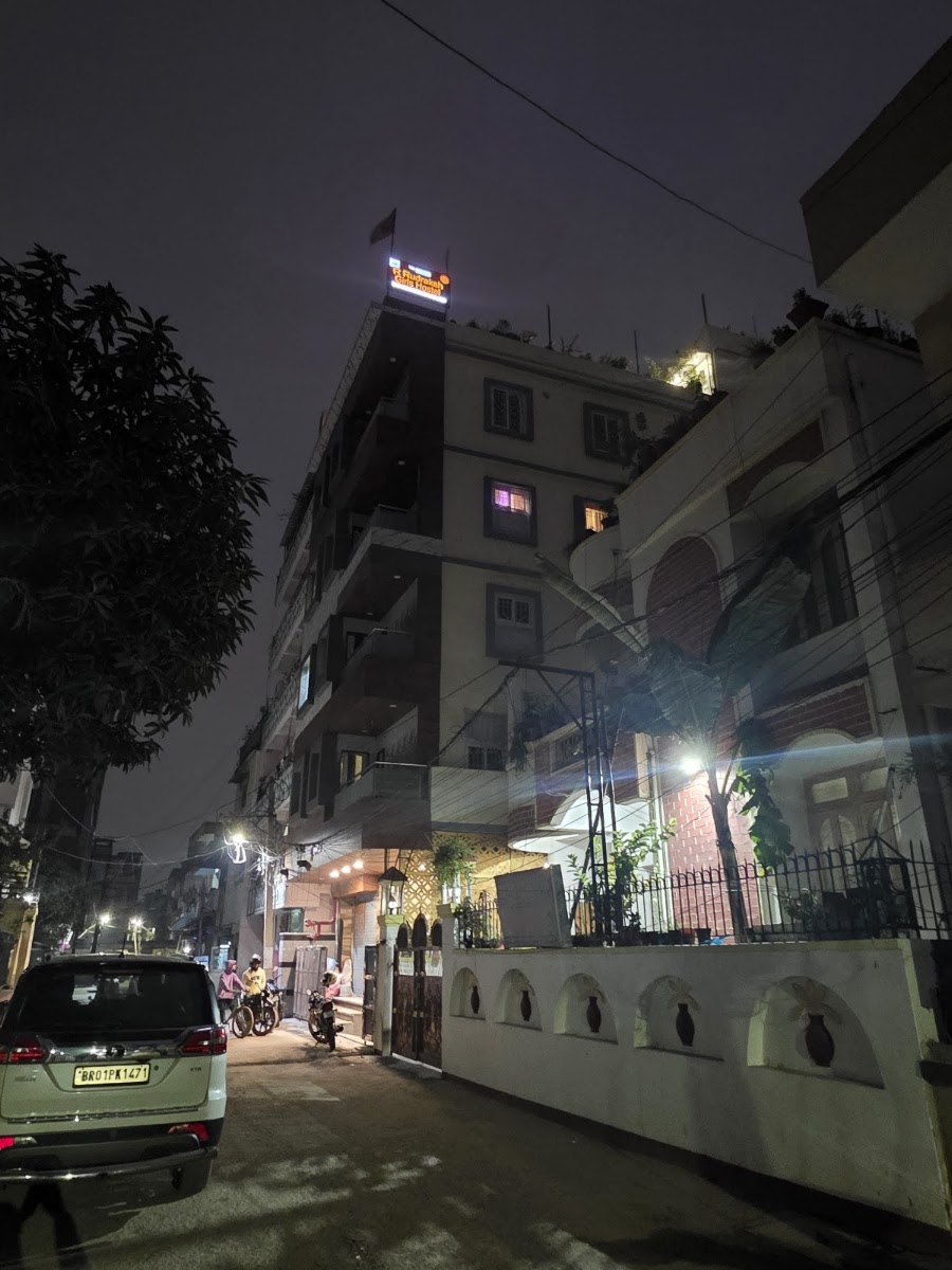 R Rudraksh Girls Hostel – Girls PG in Patna preview photo 1