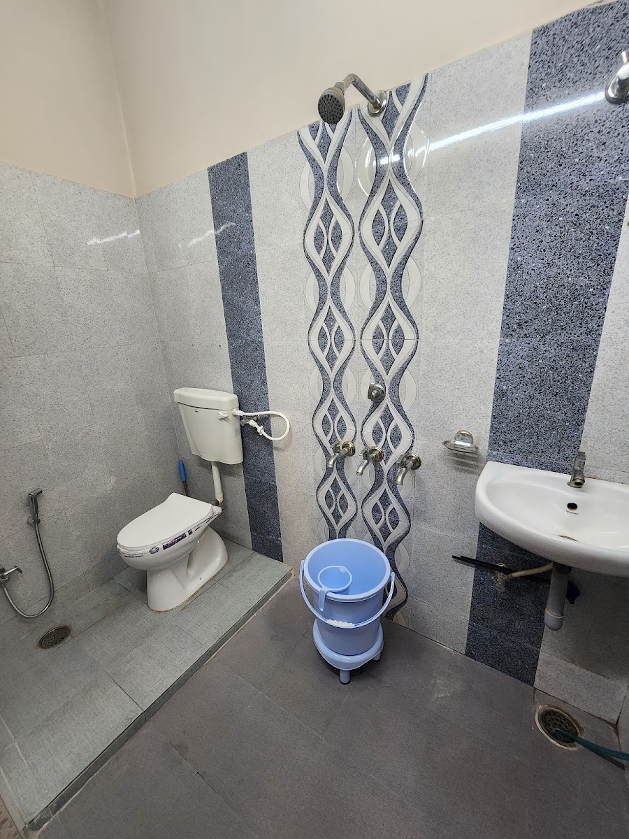 Swastik Boy's Hostel – Boys PG in Gwalior preview photo 2
