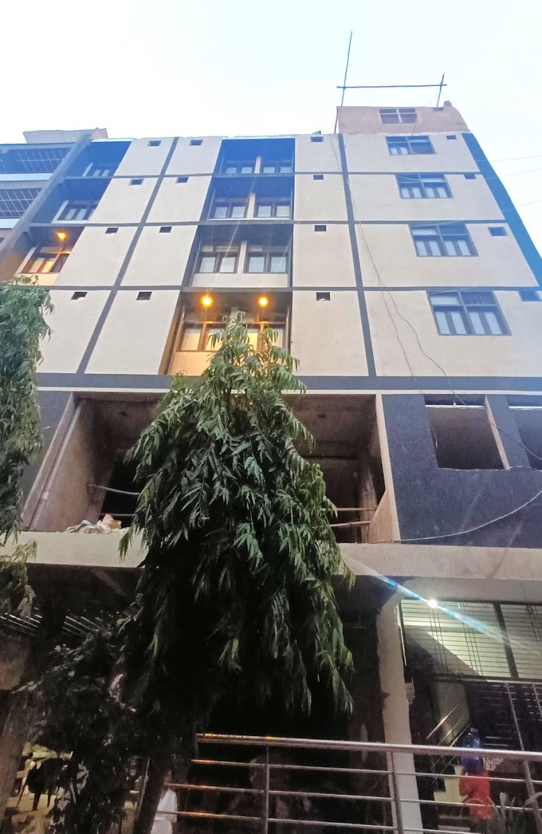 Bed & Bond Premium Boys & Girls PG Noida 58 – Co-ed in Noida photo 1