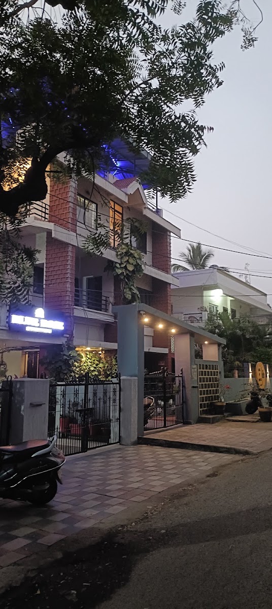Blue Rose Rooms, Boys Hostel – Boys PG in Bhopal preview photo 1