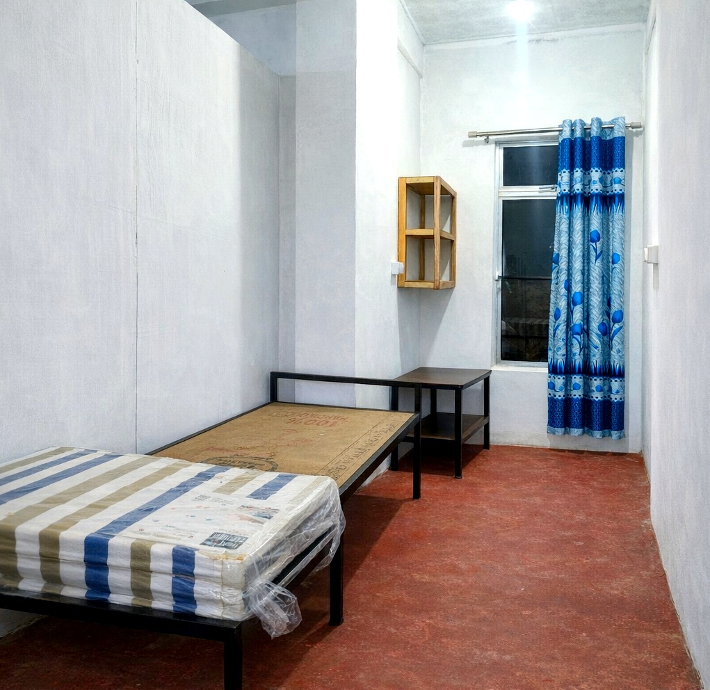 E&E Boys Hostel