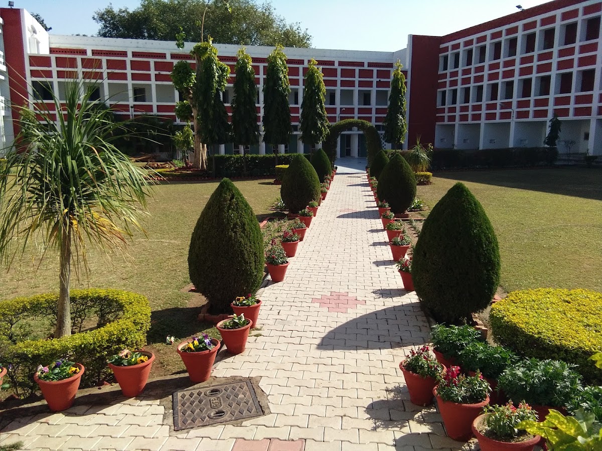 Post Graduate Government College preview 2