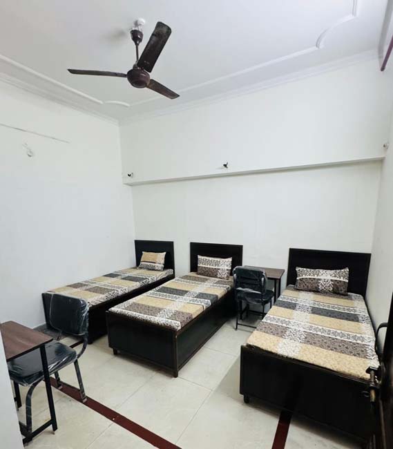 Deluxe PG Chandigarh (Sector 20A ) – Boys PG in Chandigarh preview photo 1